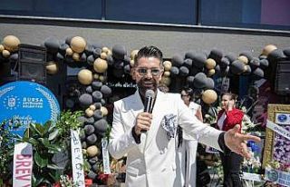 Yaza damgasını vuracak yeni şarkısının ismini...