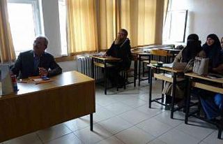 Yozgat’ta yabancılar dil seferberliğiyle Türkçe...