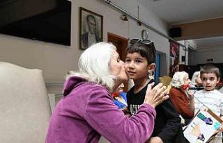 Yunusemreli minikler Anneler Günü’nü kutladı