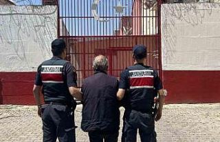 Zimmet suçundan aranan şahıs Efeler’de yakalandı