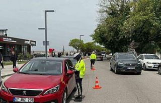 Zonguldak’ta trafik denetimi; sürücülere evrak...