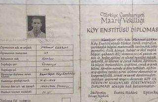 102 yaşındaki Muratlı’nın eğitim çınarına...