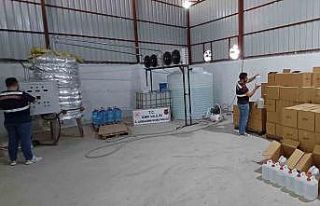 10 milyon liralık kaçak alkol operasyonu: 4 gözaltı