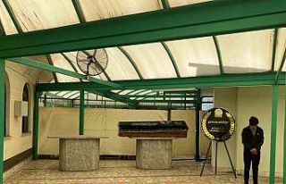 21 yaşındaki hastane çalışanı evinde ölü bulundu