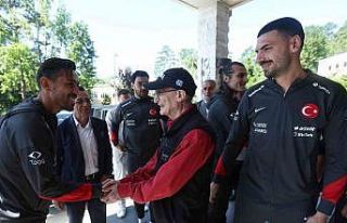 A Milli Takım’dan Aziz Sancar’a ziyaret