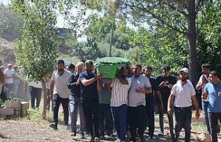 Ablasının düğünü için memleketine gelen 22...