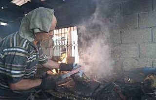 Adana sıcağında "Kelle Paça" ütücülerin...