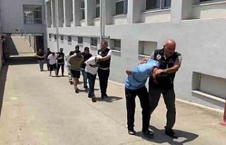 Adana’da torbacı operasyonu: 5 tutuklama