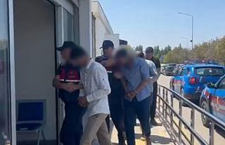 Adana’daki orman yangınlarını çıkaran 7 şüpheli...