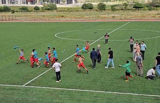 Adilcevaz’da okullar arası futbol turnuvasında...