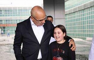 Ağrı Valisi Koç, Eğitim ve Araştırma Hastanesi’nde...