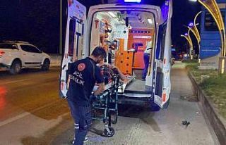 Akaryakıt istasyonuna dalan otomobil takla attı:...