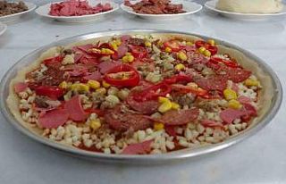 Akçadağ’ın yeni gözdesi: İnce hamurlu pizza,...
