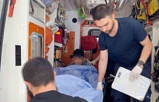 Aksaray’da bıçaklı kavga kanlı bitti: 1 yaralı