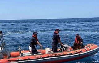 Alanya Kalesi’nde kayalık bölgede mahsur kalan...