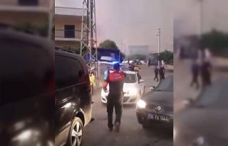 Aliağa’daki yangın Foça’ya doğru genişledi,...