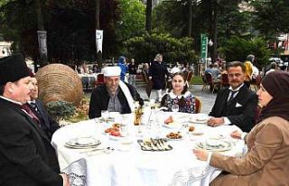 Amasya’daki festivalde ‘Atatürk onur yemeği’...
