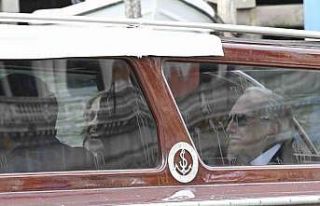 Amazon’un kurucusu Bezos ile nişanlısı Sanchez...