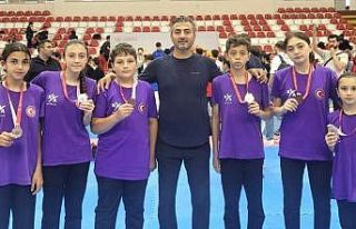 Analigden 7 madalya ile döndüler