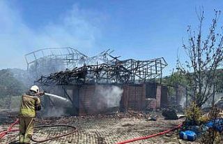 Ankara’da çıkan yangında bir ev kullanılamaz...