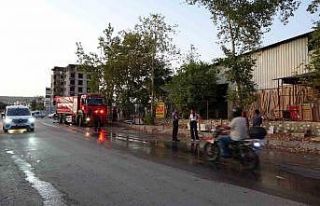 Antalya’da mobilya atölyesindeki yangın büyümeden...