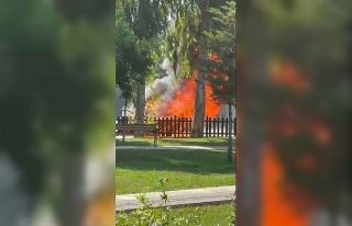 Antalya’da otomobil alev topuna döndü