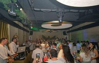 ANTGİAD’dan beyaz konseptli ’Yaza Merhaba’...