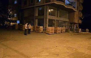 Apartmanın ortak kullanım alanları kapatılan sakinler...