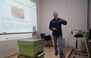 Arıyla gelen geçim kaynağı: Kursiyerler arıcılıkla...