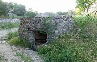 Asırlık Selçuklu çeşmeleri zamana direniyor