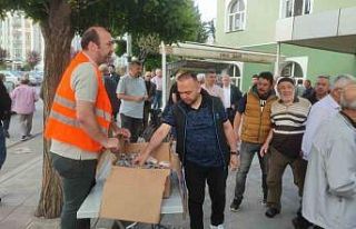 Atakum Belediyesinden bayram şekeri ikramı