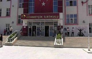 AYT heyecanı başladı: Aileler dışarıda, öğrenciler...