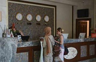 Ayvalık’ta bayram yoğunluğu yüzde 100 seviyesinde...