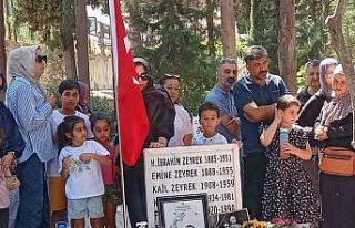 Babalar Günü’nde Ferdi Zeyrek’in mezarı ziyaretçi...