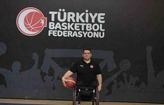 Bağcılar Belediyesi baş antrenörü Emrah Elban...