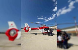 Bahçesaray’da 17 yaşındaki hasta ambulans helikopterle...