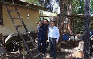 Başkan Ataç yanan evlerde incelemelerde bulundu