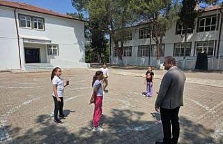 Başkan Dilsiz öğrencilerle bir araya geldi