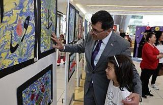 Başkan Eyüp Kahveci, minik sanatçıların ebru...