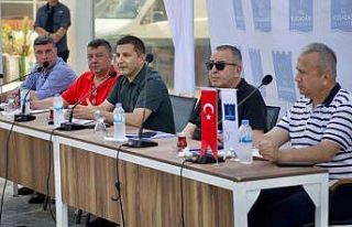 Başkan Günel Kadınlar Denizi Mahallesi esnafıyla...