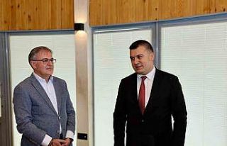 Başkan Özdoğan’dan Kaymakam Dertlioğlu’na...