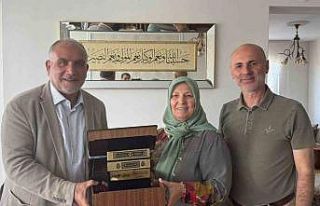 Başkan Sandıkçı, hacıların sevincine ortak oldu