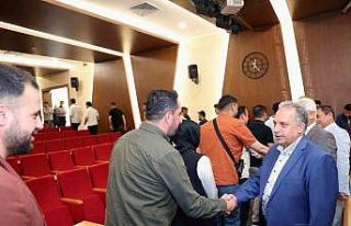 Başkan Yalçın personelle bayramlaştı