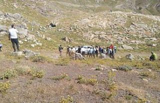 Batman’da keşif ekibini taşıyan araç şarampole...