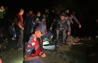 Bayram tatili için geldiği Antalya’da balık avlamak...