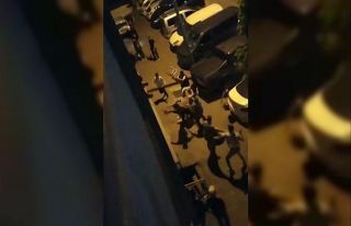 Bayrampaşa’da sandalyelerle birbirlerine öldüresiye...