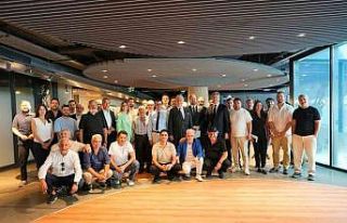 Beşiktaşlı yöneticiler, basın mensuplarıyla...