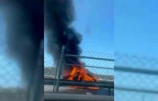 Beykoz’da alevlere teslim olan otomobil hurdaya...