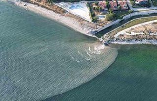 Beylikdüzü’nde denize karışan kanalizasyon suyu...