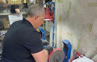 Bıçakçıların yoğun bayram mesaisi devam ediyor